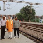 Shakur basti Railway Station for meet in Nirwan city